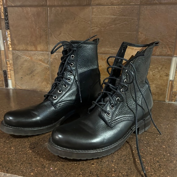 Frye Black Veronica Leather Combat Boots, Biker size 8.5 B - Picture 14 of 16